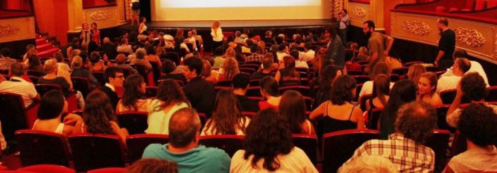 auditorium-audience-show-theatre-stage-cinema-978801-pxhere.com